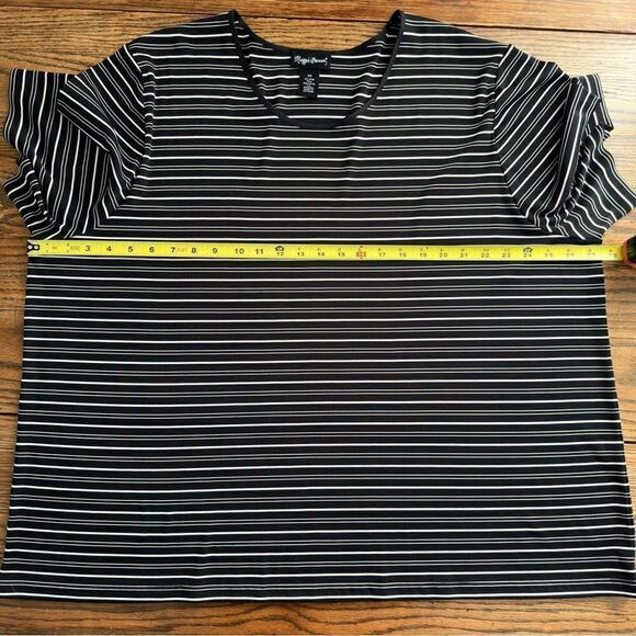 Maggie Barnes Short Sleeve Striped Shirt Black White Polyester‎ Spandex Plus 2X - Picture 5 of 7